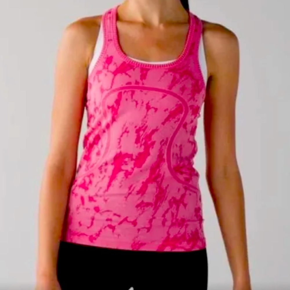 NWOT Lululemon Athletica Run Swiftly Tank Camo Pink RARE. PERFECT CONDITION